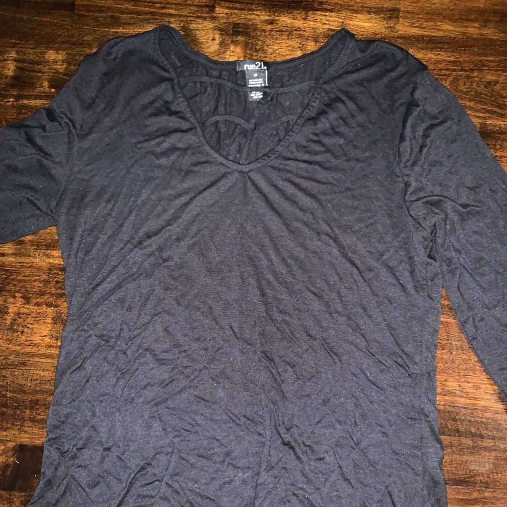 3/4 sleeve shirt